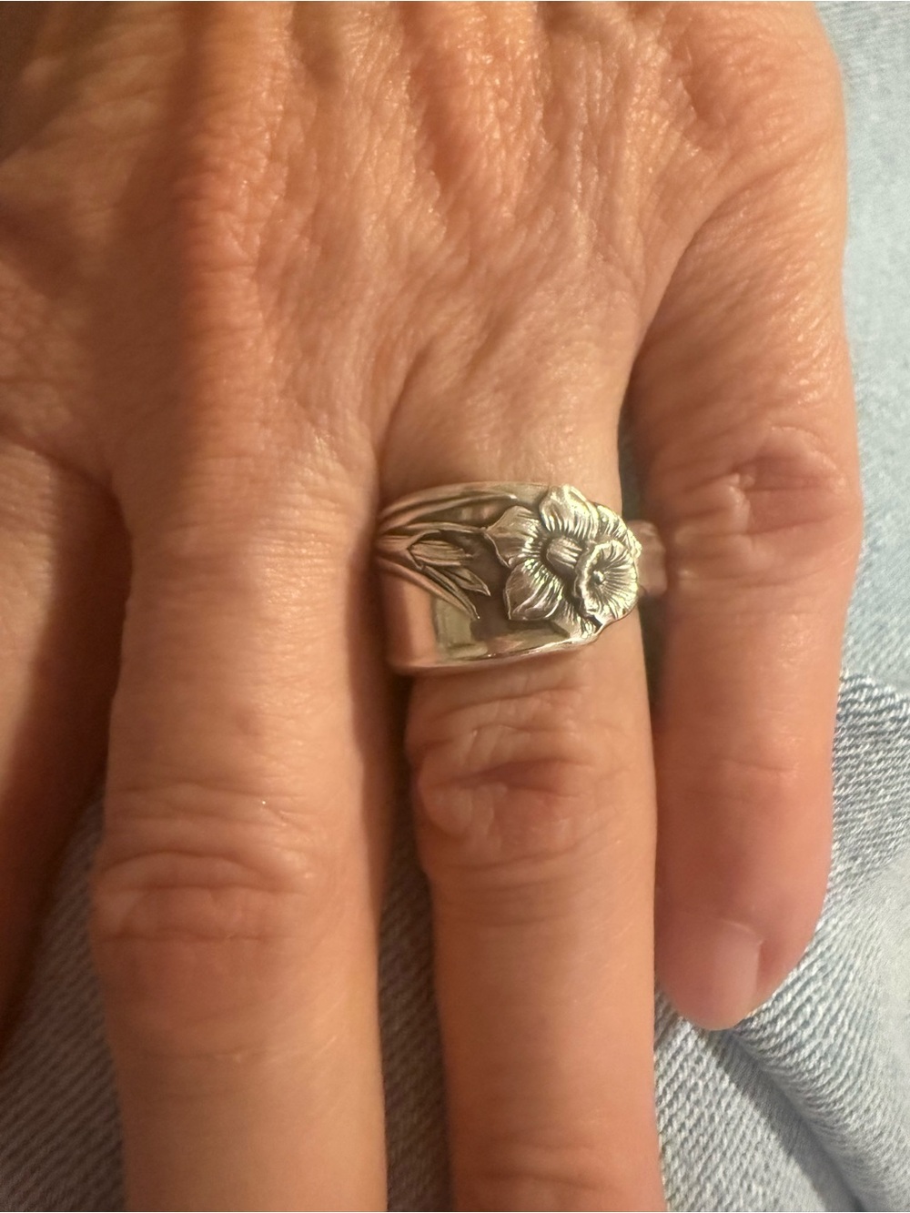 Daffodil spoon ring size 6
